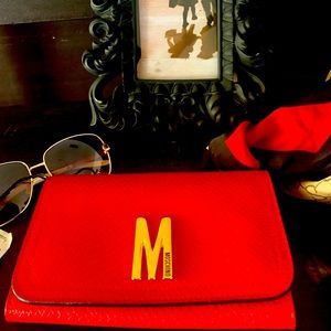 RED MOSCHINO COUTURE!